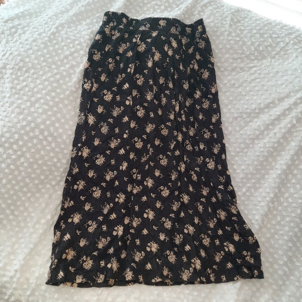Vintage Norton McNaughton size 10 floral long skirt
